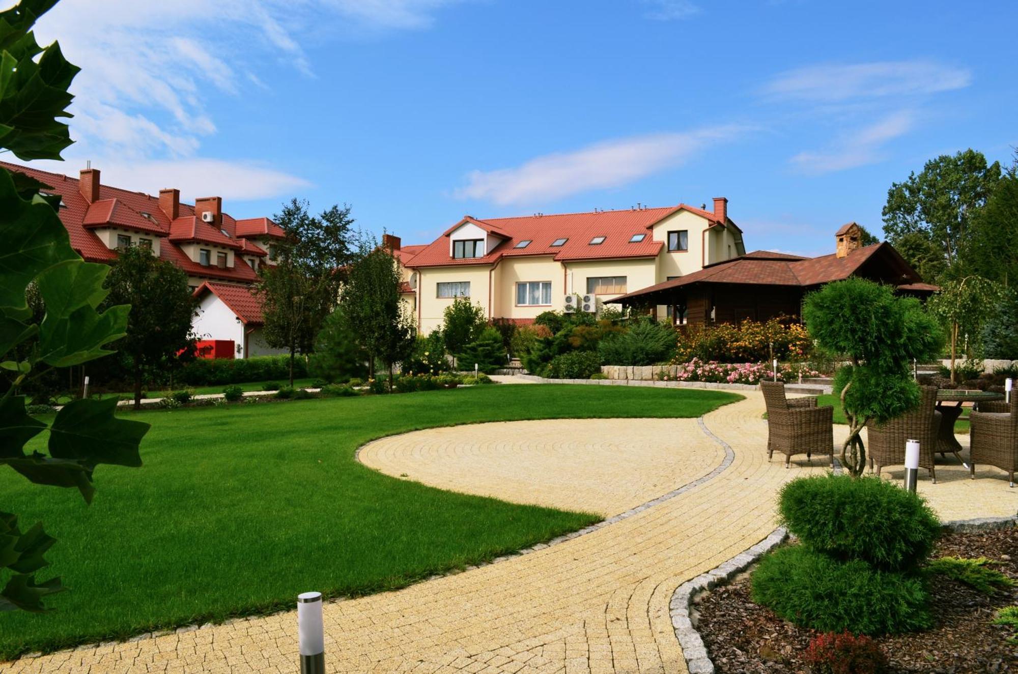 Hotel Panorama Ostrowiec Świętokrzyski Εξωτερικό φωτογραφία