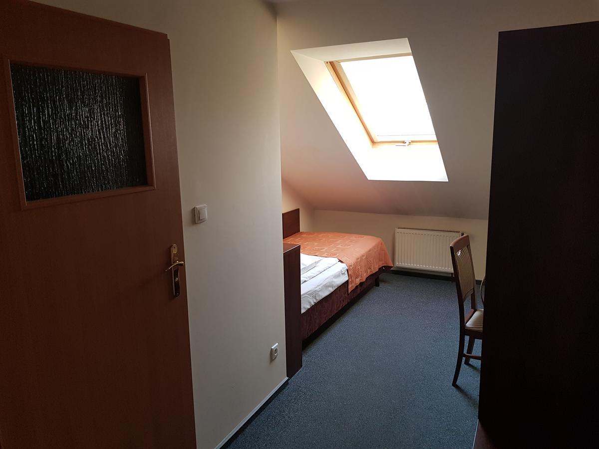 Hotel Panorama Ostrowiec Świętokrzyski Εξωτερικό φωτογραφία
