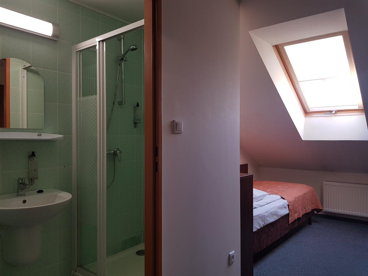 Hotel Panorama Ostrowiec Świętokrzyski Εξωτερικό φωτογραφία