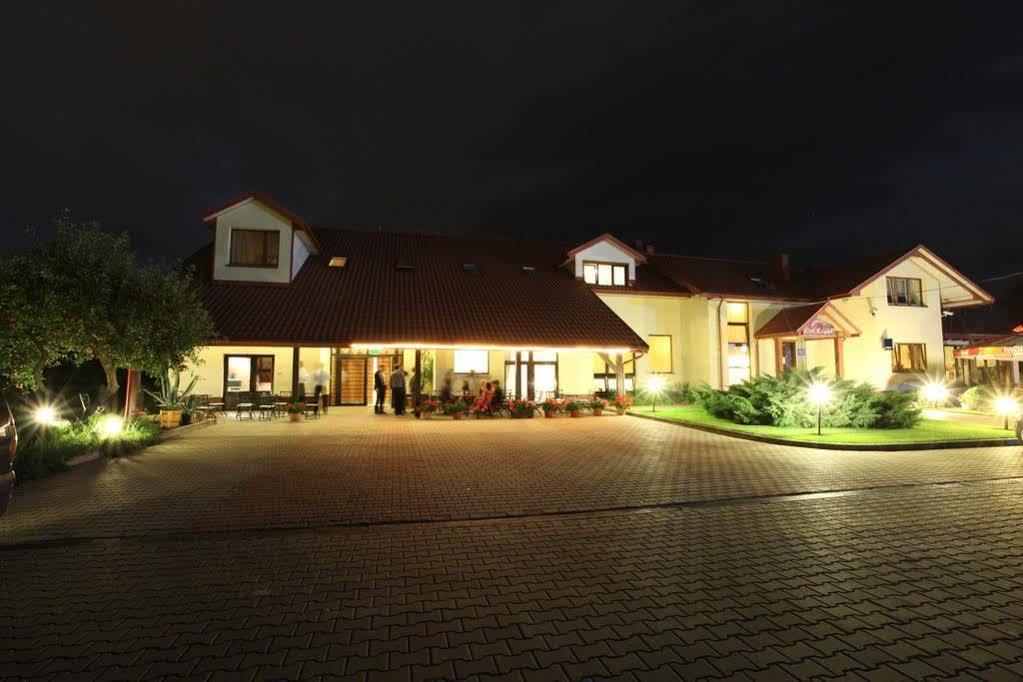 Hotel Panorama Ostrowiec Świętokrzyski Εξωτερικό φωτογραφία