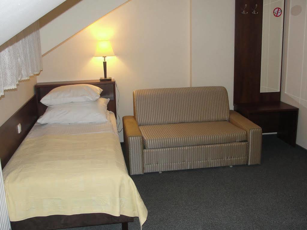 Hotel Panorama Ostrowiec Świętokrzyski Εξωτερικό φωτογραφία