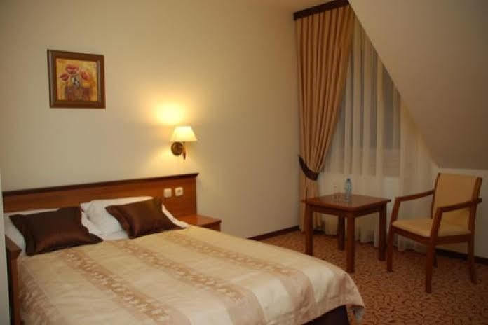 Hotel Panorama Ostrowiec Świętokrzyski Εξωτερικό φωτογραφία